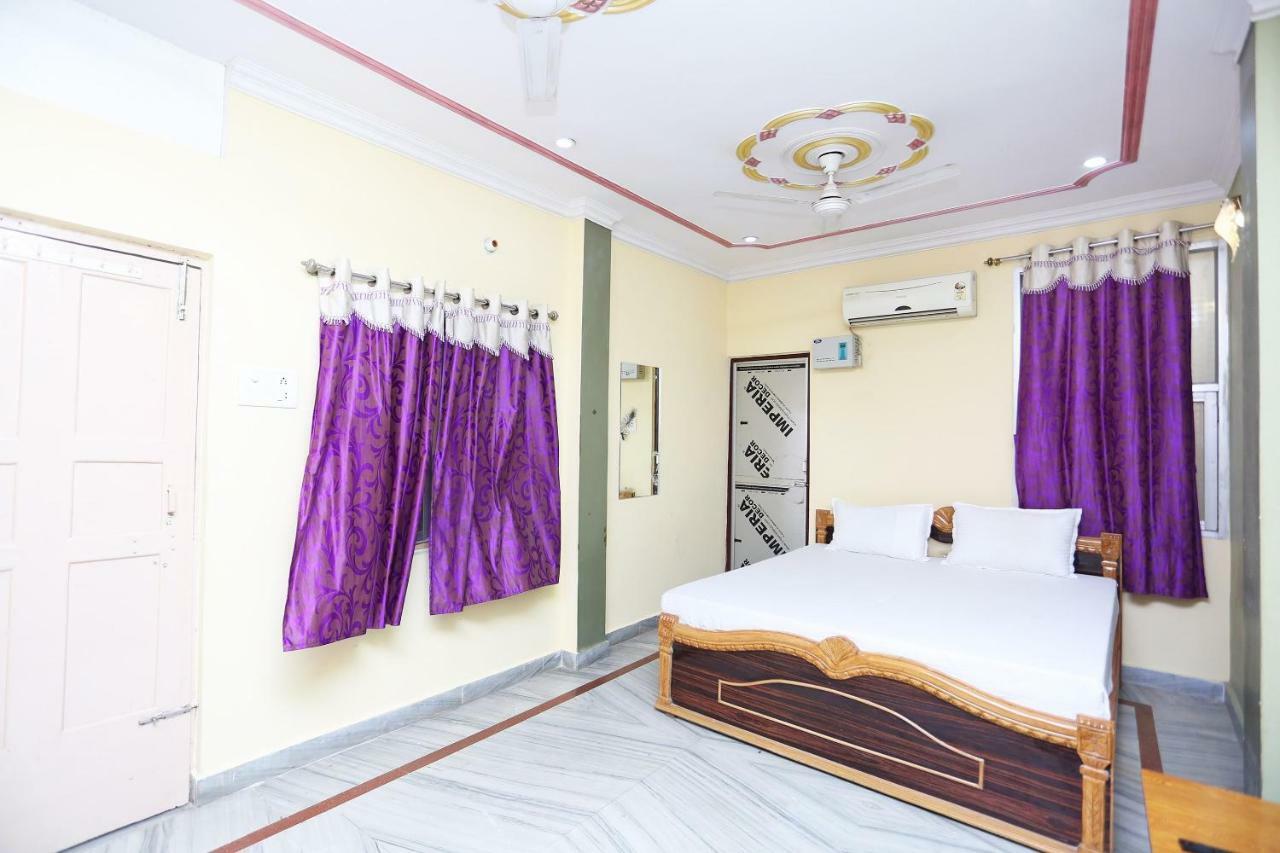 Spot On 45585 Hotel Aakash Ganga Варанаси Экстерьер фото