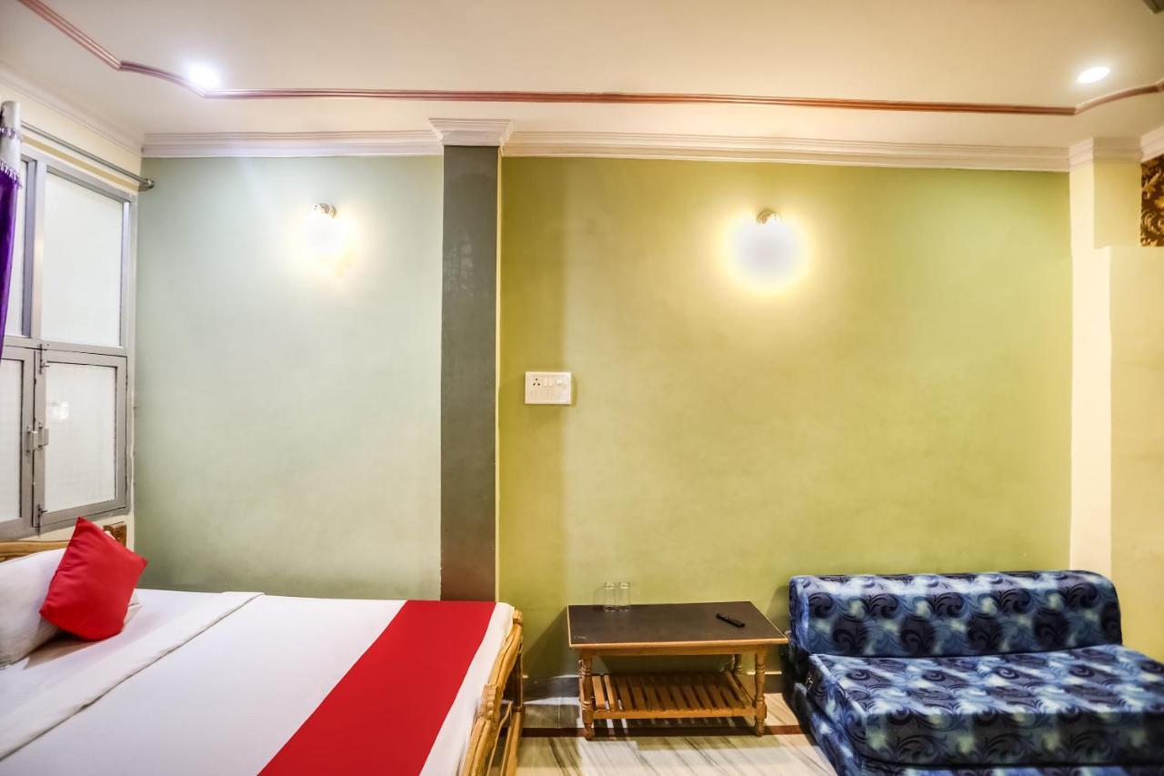 Spot On 45585 Hotel Aakash Ganga Варанаси Экстерьер фото