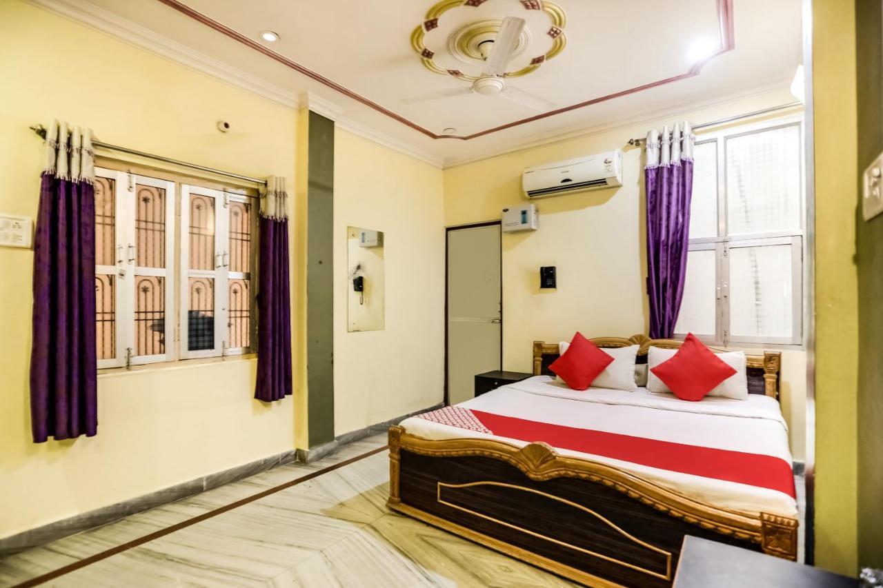 Spot On 45585 Hotel Aakash Ganga Варанаси Экстерьер фото