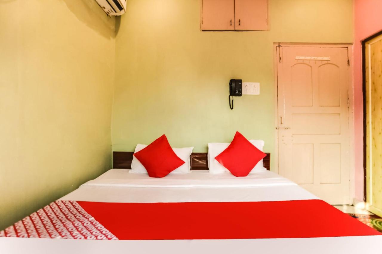 Spot On 45585 Hotel Aakash Ganga Варанаси Экстерьер фото